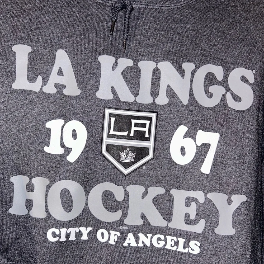 👑🏒🏟️ Los Angeles Kings NHL Hockey Marquee Stadium Hoodie 🏟️🥅🏒👑 - Picture 7 of 13